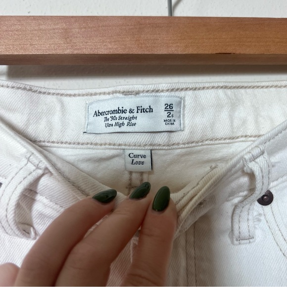 Abercrombie 90s Ultra High Rise Straight Jeans CL - Picture 3 of 8